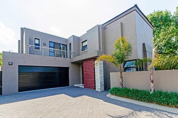 Property For Sale in Rivonia, Sandton