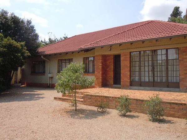 Property For Sale in Roosevelt Park, Johannesburg